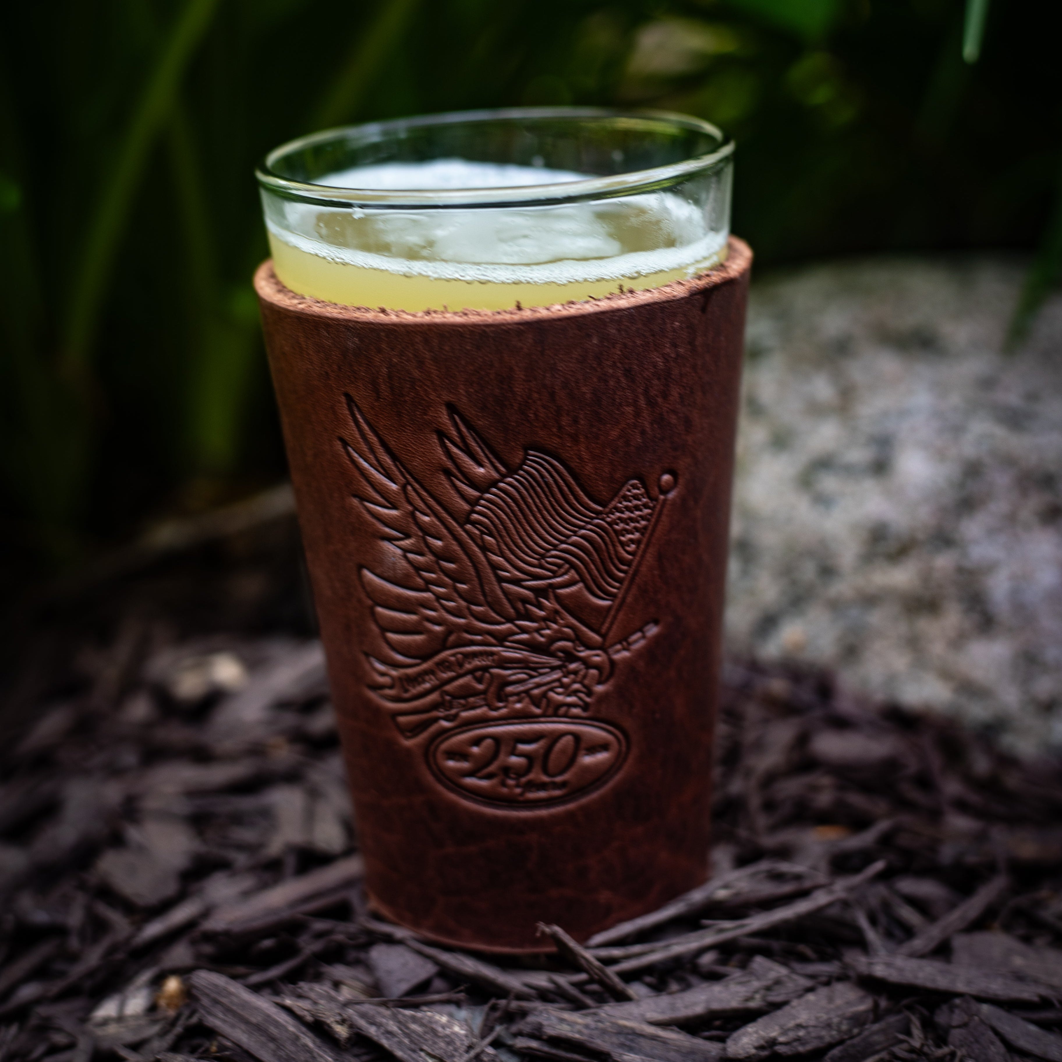 America's 250 : Leather Pint Glass Wrap