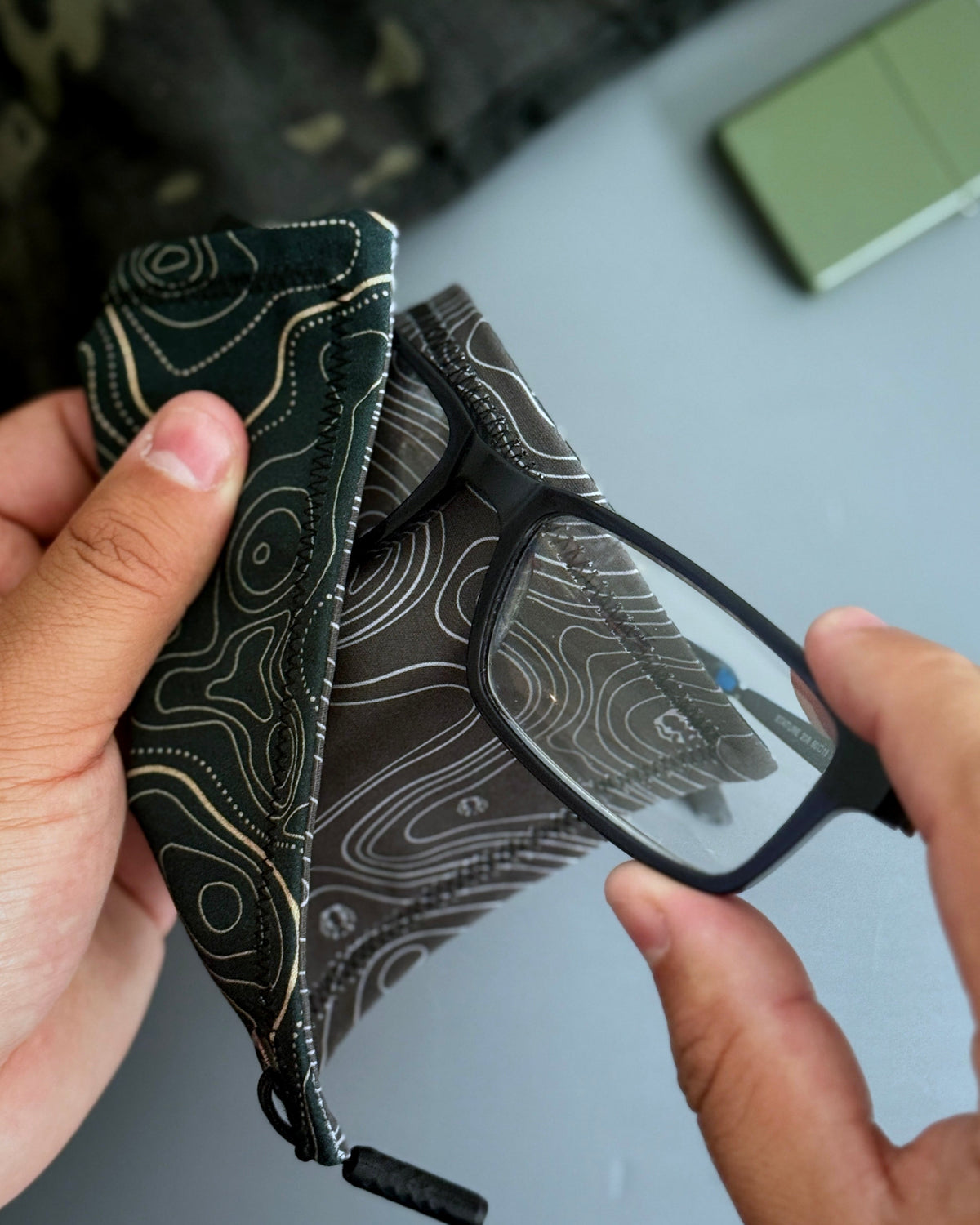 COAL TOPO HANDKERCHIEF (MINI) - EDC HANK