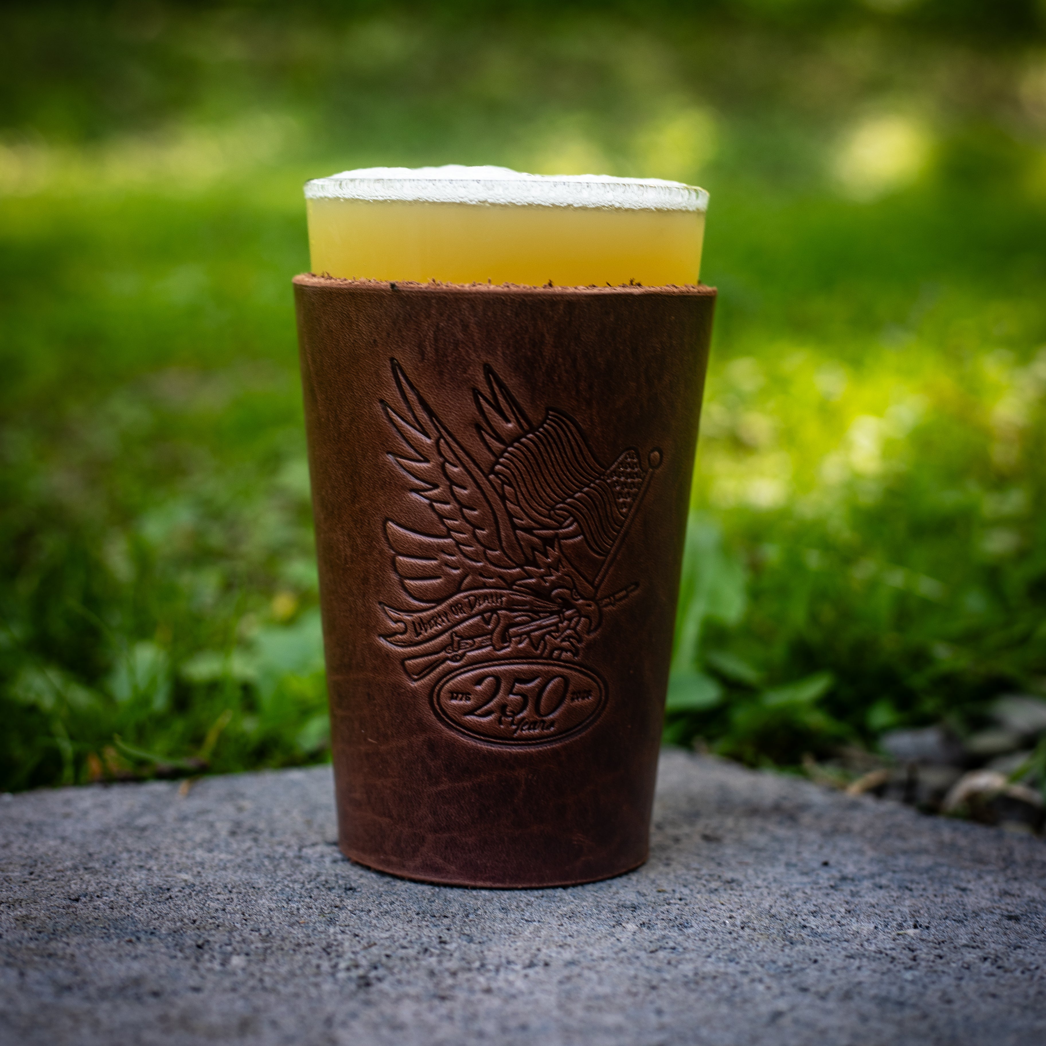 America's 250 : Leather Pint Glass Wrap