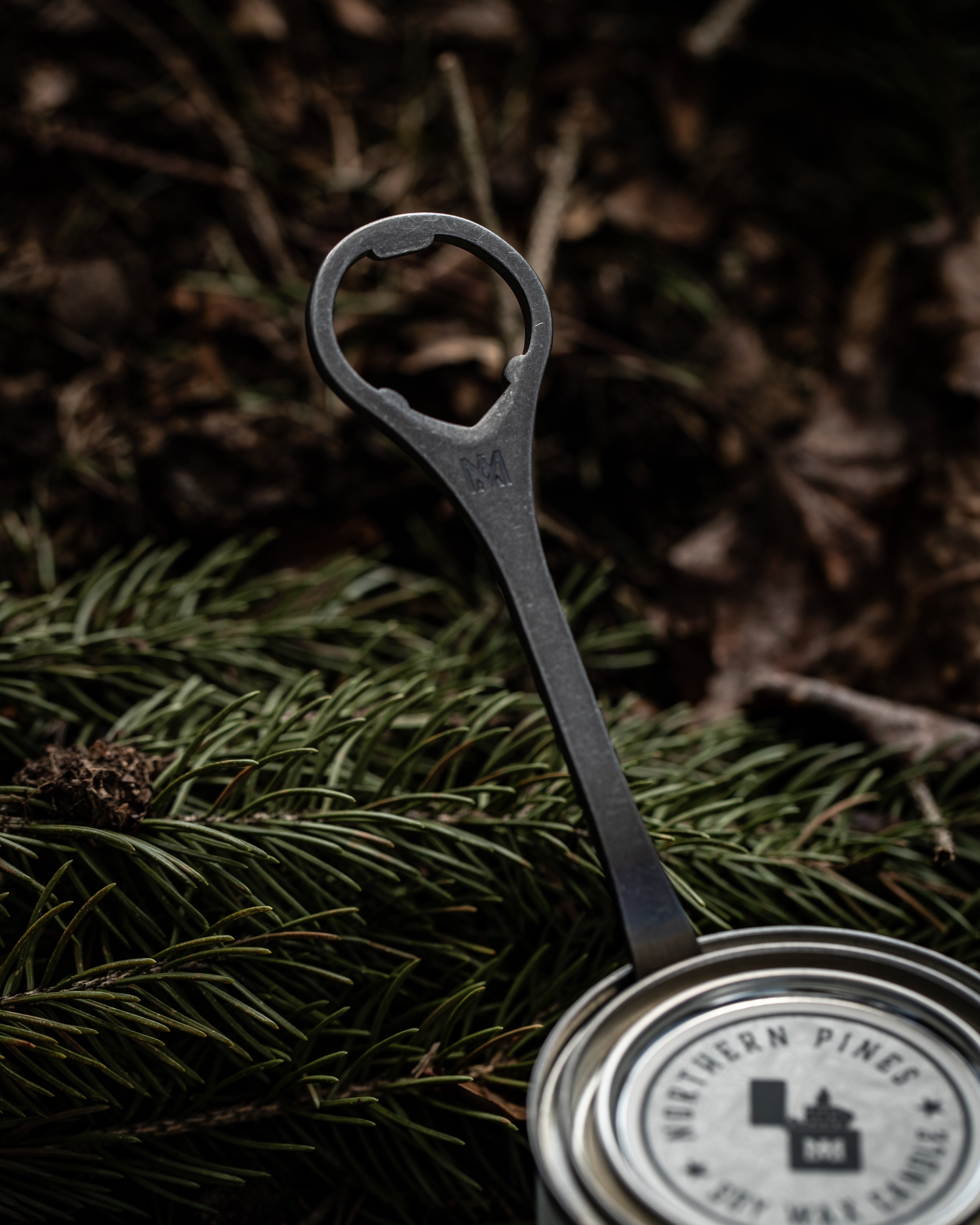 Paint Can Pry: Titanium